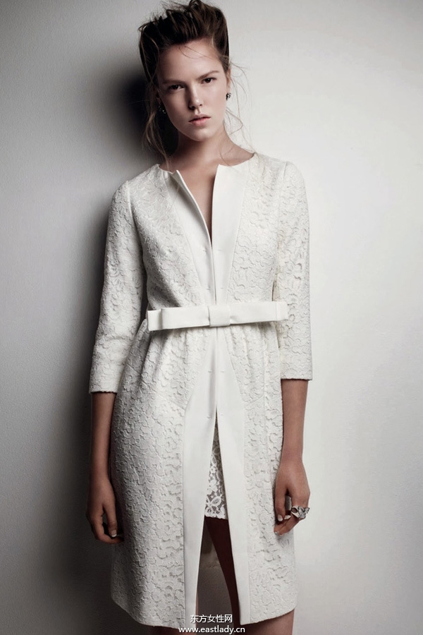 Josefien Rodermans《Harper’s Bazaar》2013年12月號(hào)英國版