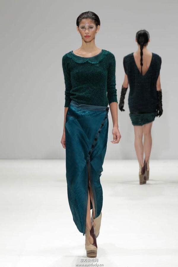 吉承倫敦時(shí)裝周2013秋冬系列 黑色元素成流行主旋律