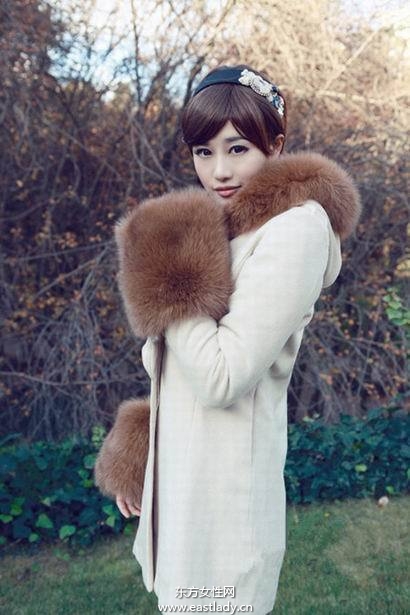 跟時尚達(dá)人學(xué)習(xí)白色服裝搭配法則