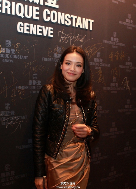 當(dāng)紅女星舒淇驚艷俏麗穿衣裝扮