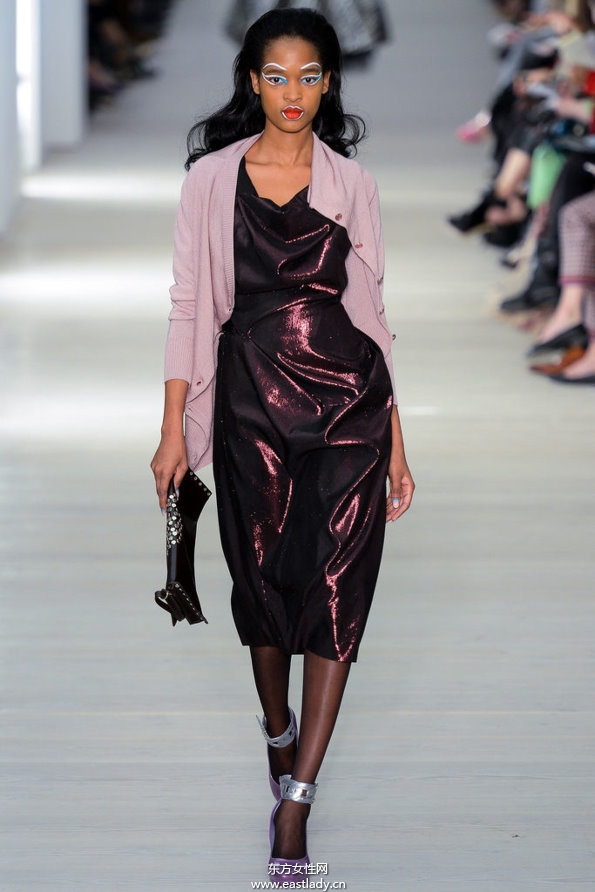 Vivienne Westwood Red Label2013倫敦時裝周裙子有范大膽撞色