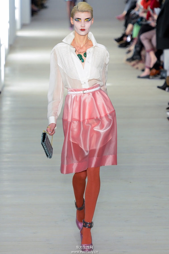 Vivienne Westwood Red Label2013倫敦時裝周裙子有范大膽撞色