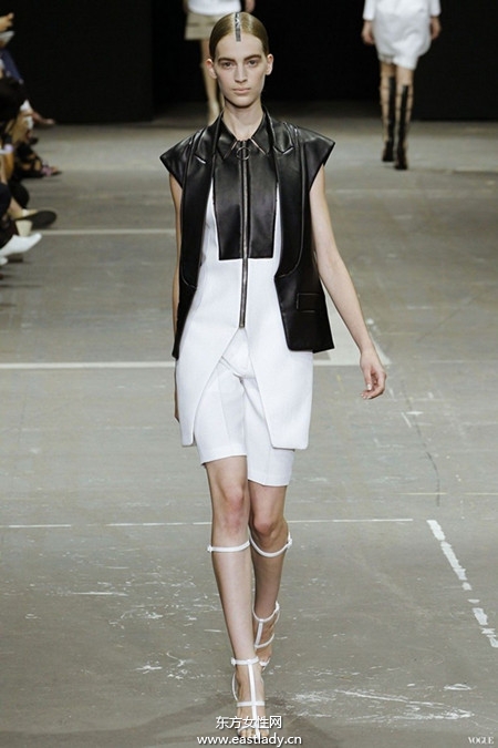 2013春夏時(shí)裝周黑白搭成流行色