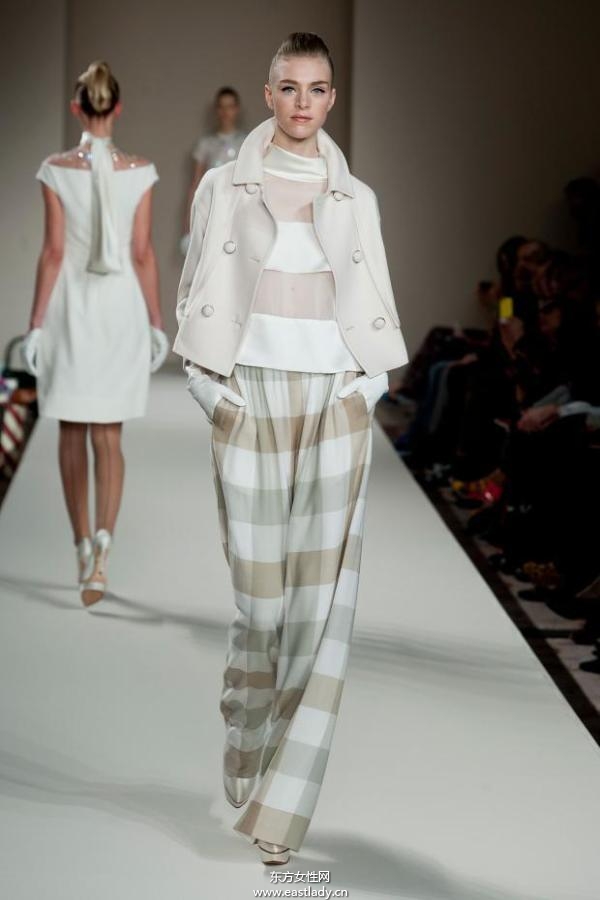 坦波麗倫敦 (Temperley London)  倫敦時(shí)裝周2013秋冬系列