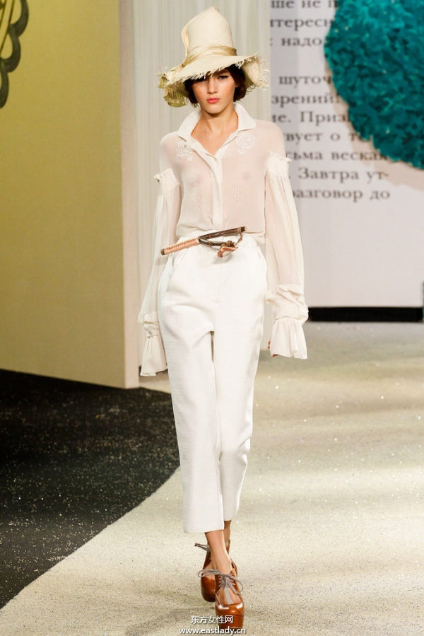 歐美秀場流行復(fù)古風(fēng)