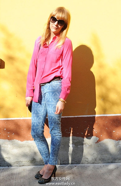 性感牛仔褲巧搭配給你不一樣的感覺