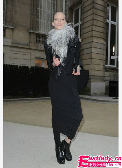 天生衣架子 國際超模街頭美腿賞析