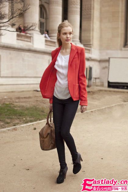 天生衣架子 國際超模街頭美腿賞析