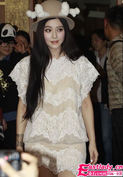 女星初夏愛穿裙裝 清爽而不失靚麗