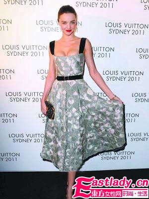 明星防撞衫 招式各有不同