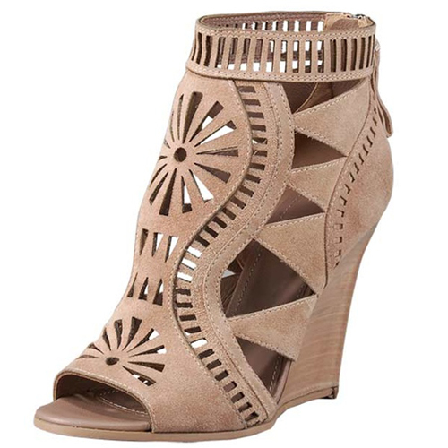 跟明星學(xué)時(shí)尚 明星們最愛(ài)的出街愛(ài)鞋