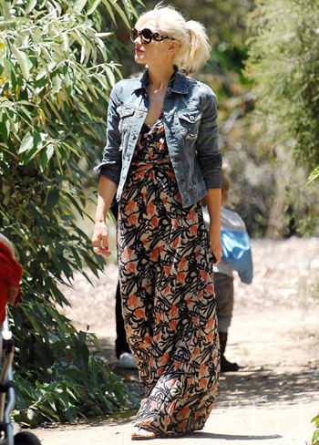 學(xué)女星穿搭時尚元素 炎夏牛仔繼續(xù)穿