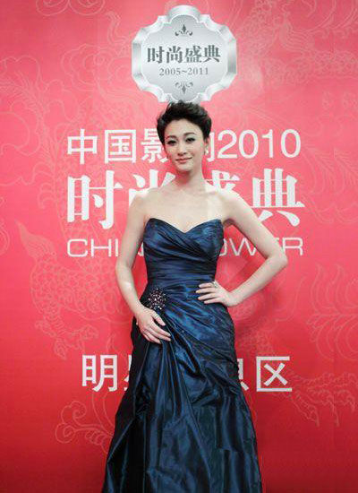 淑女轉(zhuǎn)型帥小伙 李小冉淑女轉(zhuǎn)型穿搭對(duì)比