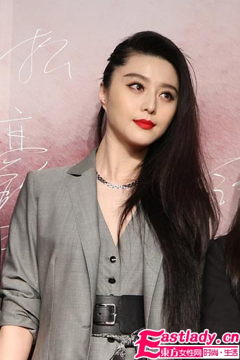 2011早春女明星都愛(ài)上帥氣西裝