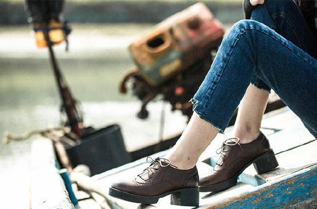 復(fù)古單鞋搭配大法 教你搭出時(shí)尚文藝范