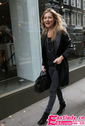 好萊塢女星大愛牛仔褲 美腿修型正好穿