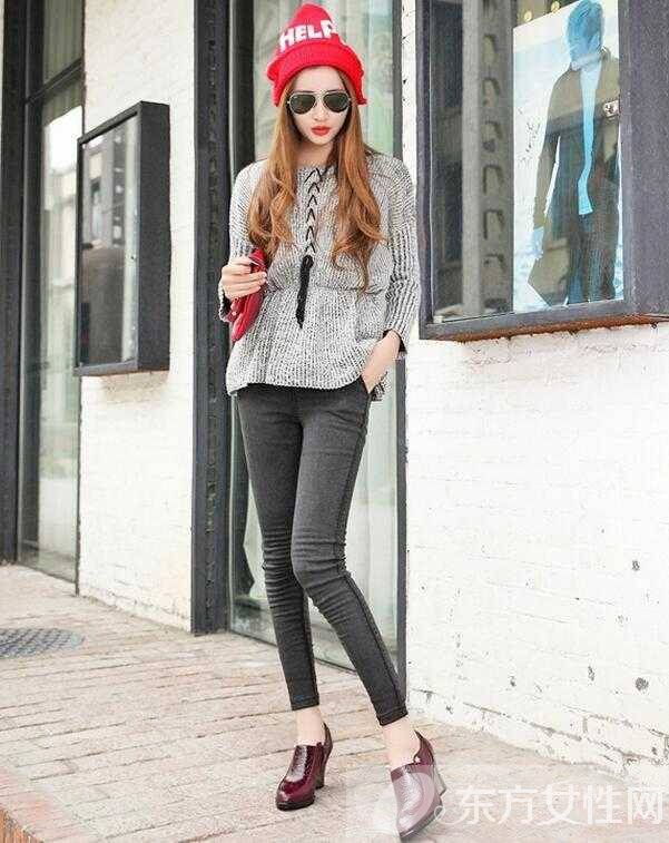 一雙紅皮鞋的魅力 時尚感十足凸顯氣質(zhì)