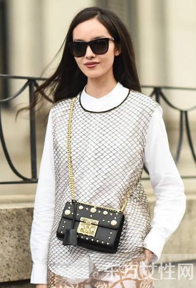 秋冬4種迷你手袋風(fēng)格 時(shí)髦的你可千萬別錯(cuò)過