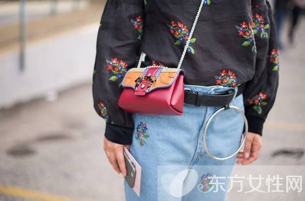 秋冬4種迷你手袋風(fēng)格 時(shí)髦的你可千萬別錯(cuò)過