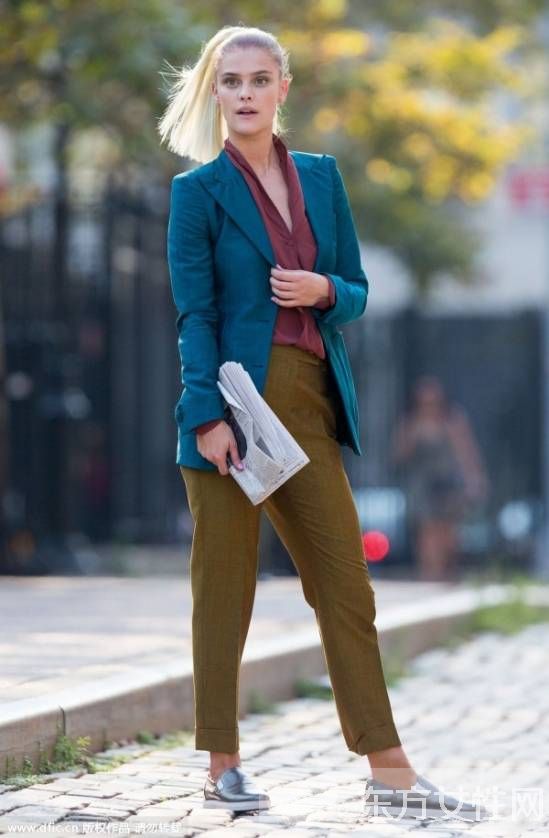 一雙一腳蹬樂福鞋輕松打造時髦感 休閑就在一瞬間