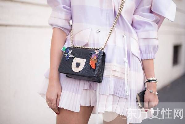 秋冬4種迷你手袋風(fēng)格 時(shí)髦的你可千萬別錯(cuò)過