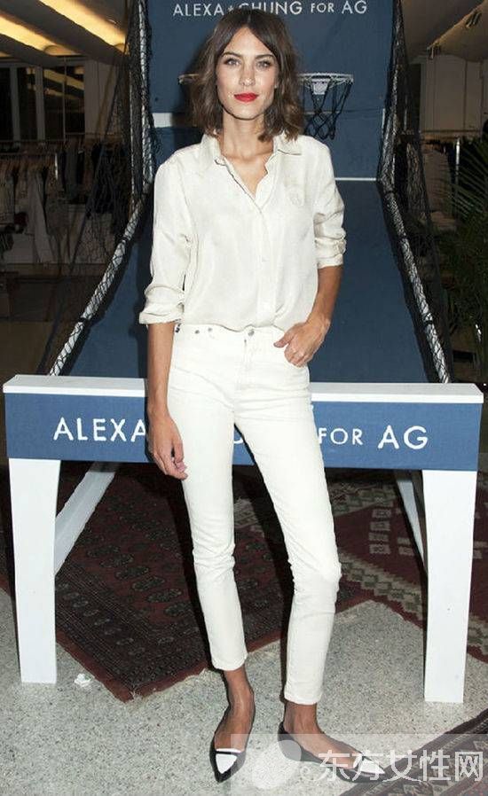 摩登紐約客最愛尖頭鞋 輕松走出氣質(zhì)女神范