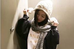 時(shí)尚圍巾這么搭配 凸顯出一種時(shí)尚感