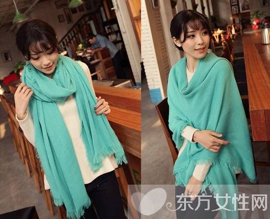 2016最新時(shí)尚女士披肩美搭 有多美看她就知道了