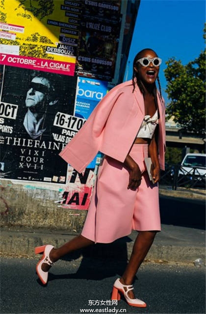 俐落率性風(fēng) 粗跟鞋百搭穿法