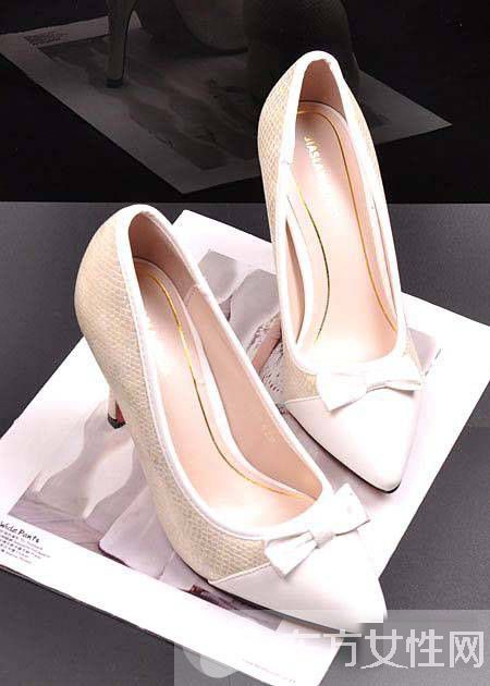 優(yōu)雅細(xì)高跟單鞋推薦 簡(jiǎn)約大方的不二之選