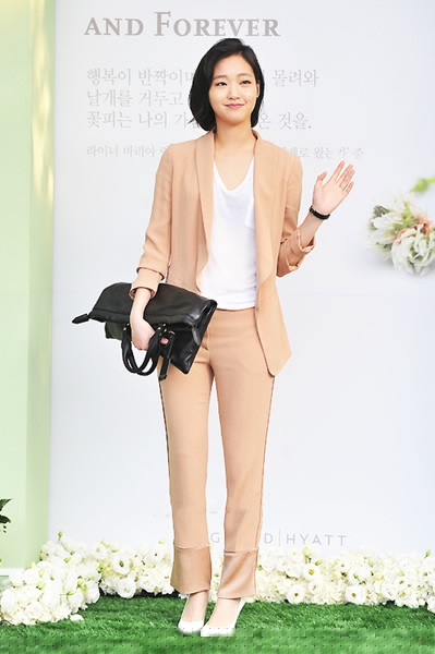 韓國(guó)時(shí)尚手拿包 這些包包堪稱(chēng)百搭圣品