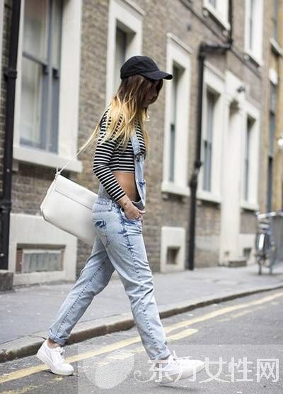 時尚牛仔褲搭配技巧 永不過時的經(jīng)典