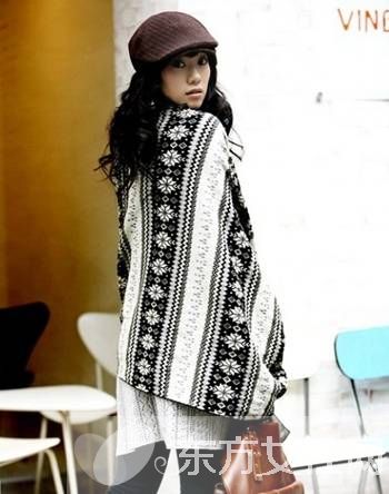 2016最新時(shí)尚女士披肩美搭 有多美看她就知道了