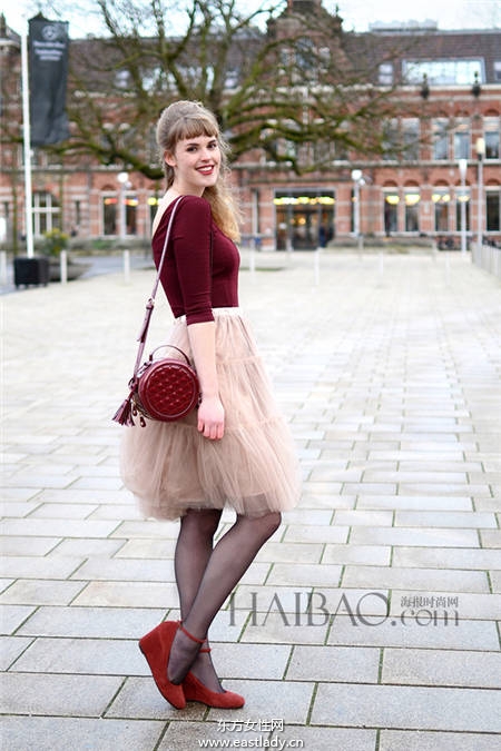 潮人都愛這種包 包包 圓一點(diǎn) 就多點(diǎn)時(shí)髦