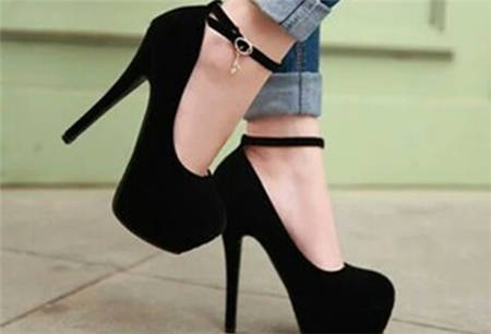 你會(huì)不會(huì)穿鞋 涼鞋、高跟鞋選擇攻略大公開