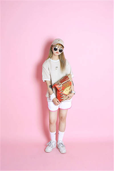 復(fù)古棒球帽強(qiáng)勢(shì)回歸 看日韓臺(tái)女星如何穿搭