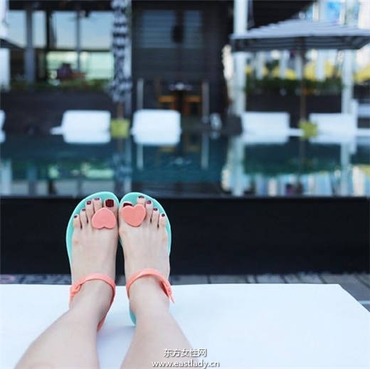 超萌 夏日必備可愛(ài)唇形涼鞋