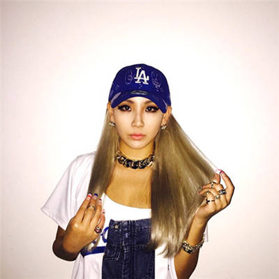 復(fù)古棒球帽強(qiáng)勢回歸 看日韓臺女星如何穿搭