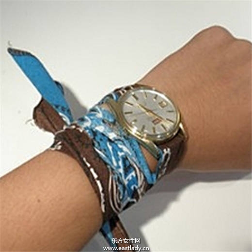 日本妞真會(huì)玩 一塊頭巾玩出百變造型