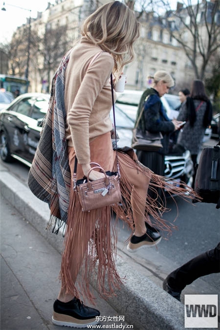 今秋厚底鞋這樣穿 小個子也可以穿出苗條范