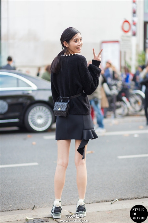 腰包的5個(gè)搭法 時(shí)尚不俗氣