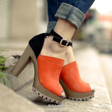 2013新款魚嘴鞋超透氣材質(zhì)讓雙腳得到悉心呵護