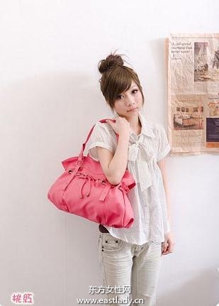 百搭休閑包將時(shí)尚表現(xiàn)的非常有個(gè)性