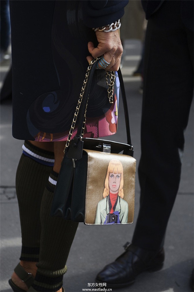街頭達(dá)人百變飾品搭個(gè)性十足