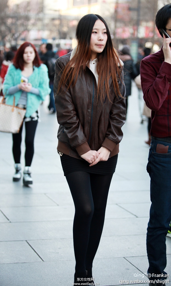 初春時(shí)尚街拍配件搶鏡