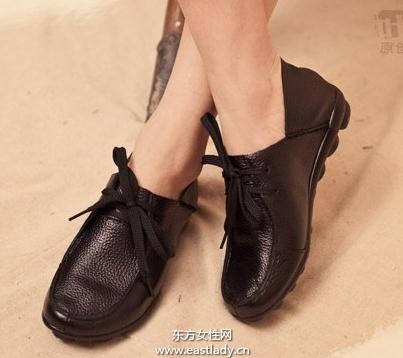舒適時(shí)尚平底單鞋彰顯女性魅力