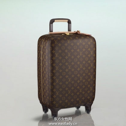 路易·威登（Louis Vuitton）手袋多種搭配風(fēng)格 夏日外出提升造型