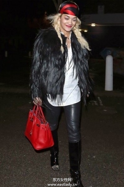 時尚風(fēng)格女士手袋外出好心情