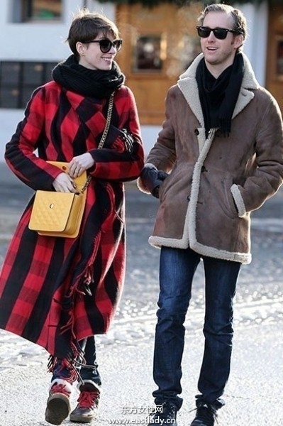 時尚風(fēng)格女士手袋外出好心情