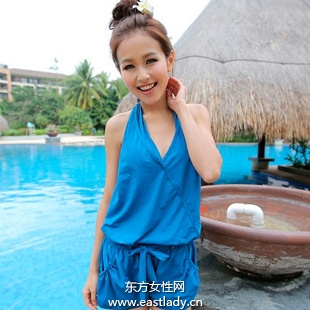 性感比基尼夏季海邊度假必不可少單品